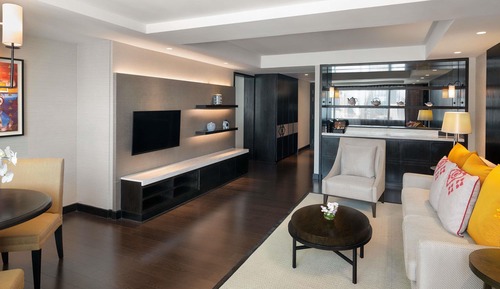 Suite, 1 King Bed