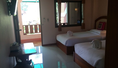 Standard Twin Room