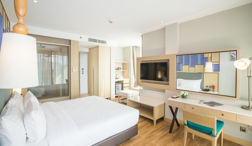 AVANI Deluxe Jacuzzi Room