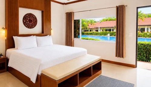 Double Room with Pool View