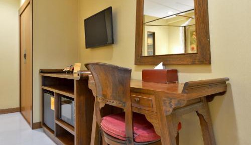 Superior Queen Room with Free Round-Trip Airport Transfer