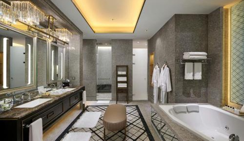 Royal Suite