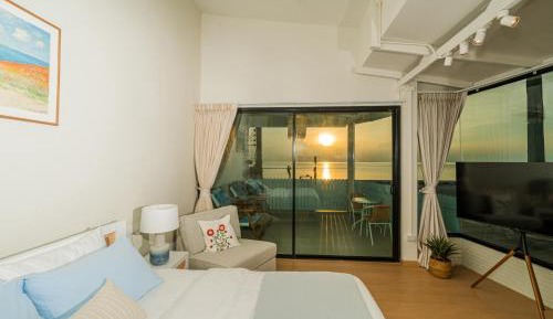 Deluxe Double Room with Balcony and Sea View