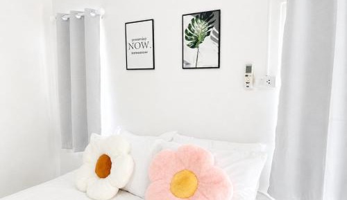 Deluxe Room (2 Adults + 1 Child)