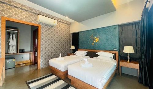 Deluxe Twin Room