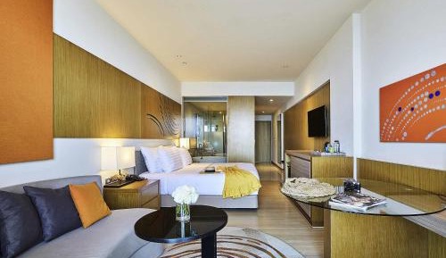Deluxe King Room with Sea View