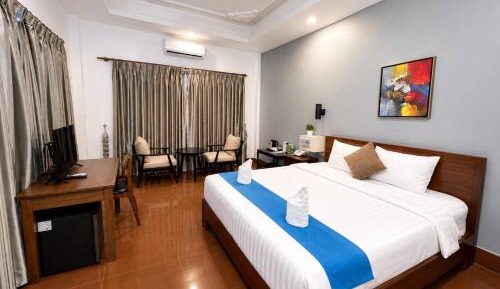 Deluxe King  Room