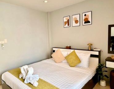 Studio Apartment