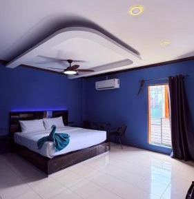 Large Double Room
