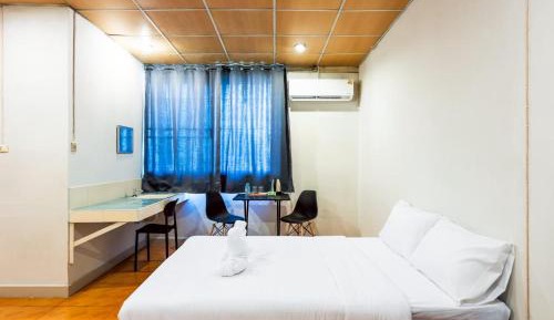 Studio with Sofa Bed