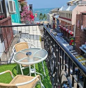 Twin Room with View