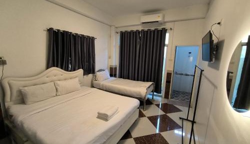 Triple Room with Private Bathroom