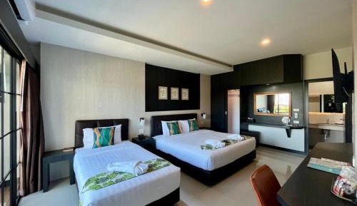 Deluxe Family Room