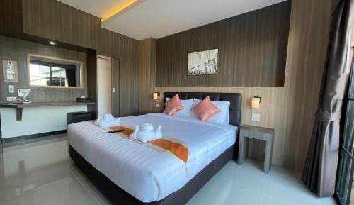 Deluxe King Room