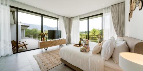 Three-Bedroom Villa with River View
