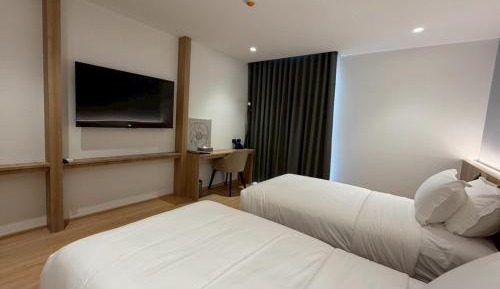 Standard Twin Room