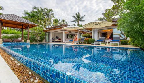 Villa - Beach Front