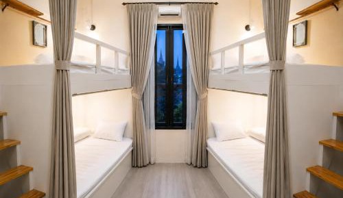 Bed in 8-Bed Mixed Dormitory Room