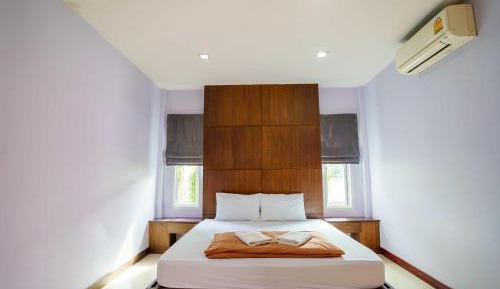 Standard Queen Room
