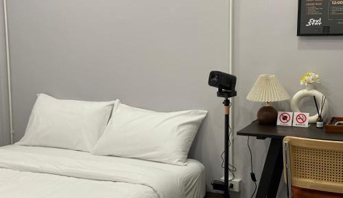 Queen Room with Shared Bathroom