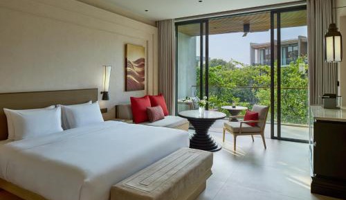 King Room with Forest View and Balcony