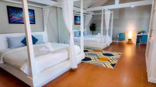 Deluxe Family Suite