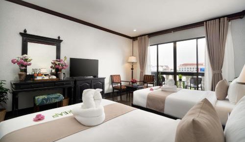 Deluxe Double or Twin Room with Balcony