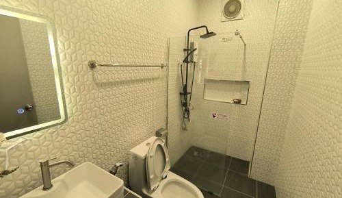 Quadruple Room with Private Bathroom