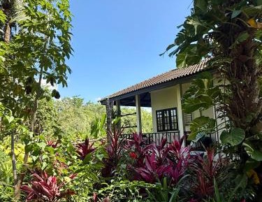 Bungalow - Water Front 