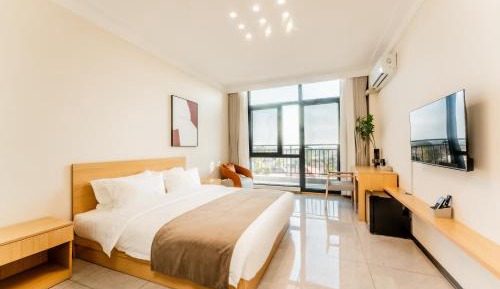 Deluxe Double Room with Balcony