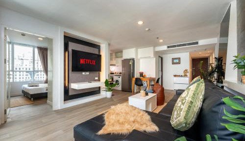 Two-Bedroom Apartment with City View