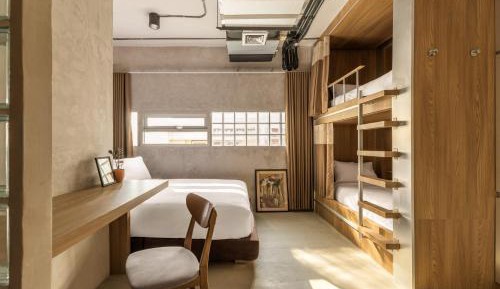 Quadruple Room with Private Bathroom