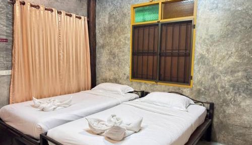 Twin Room with Shared Bathroom