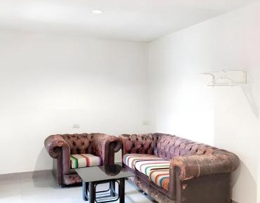 Deluxe Studio