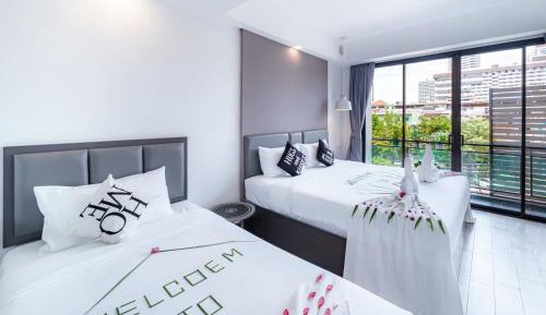 Junior Suite with Balcony