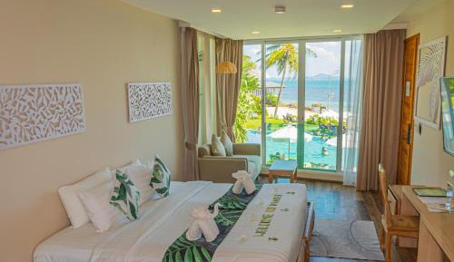 Villa - Beach Front