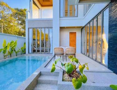 Deluxe Villa