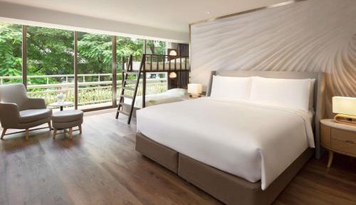 One-Bedroom Family Suite with Twin Beds and Sofa Bed