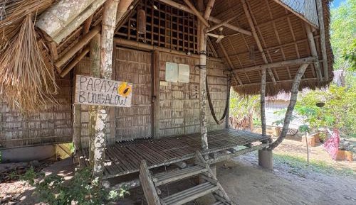 Bungalow with Patio