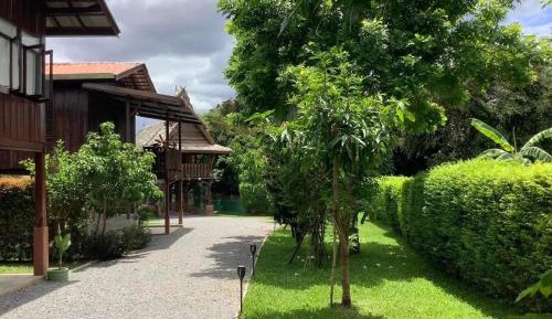 Queen Room with Garden View