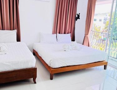 Triple Room with Balcony