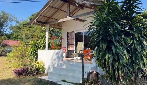 Bungalow with Garden View