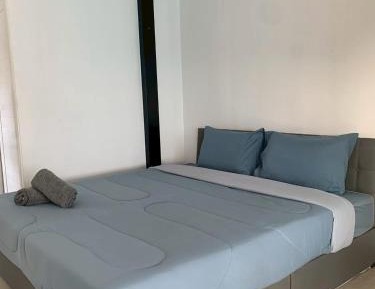 King Room with Balcony