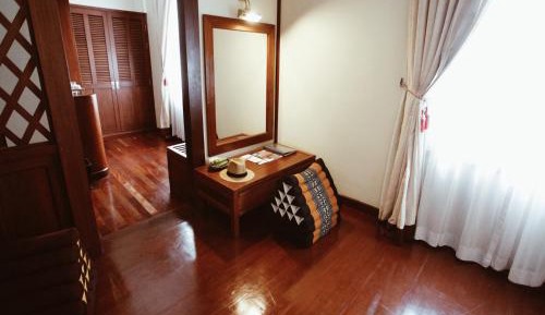 Sakura Double or Twin Room - Free 1way Shuttle to City Center