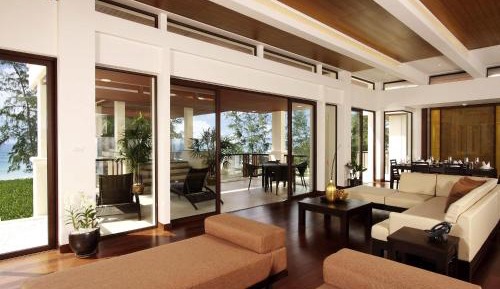 Three-Bedroom Royal Jacuzzi Penthouse 
