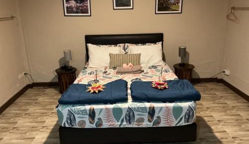 Deluxe Queen Room