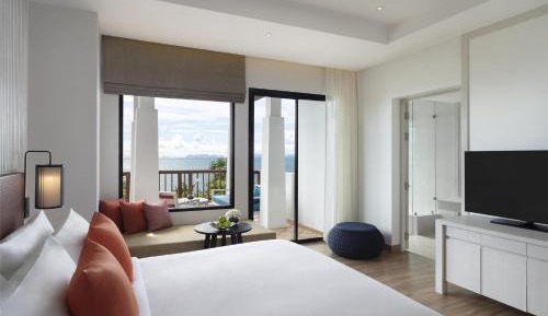 Avani Superior Sea View Room