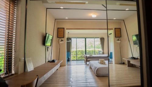 Triple Room with Mountain View
