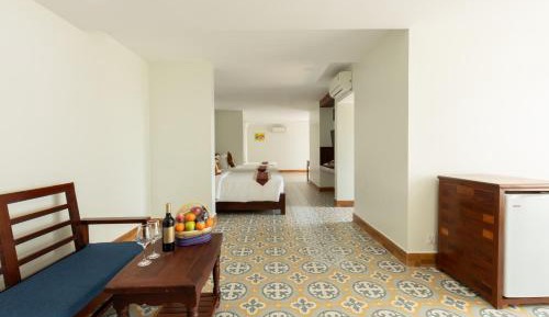 Triple Room with City View
