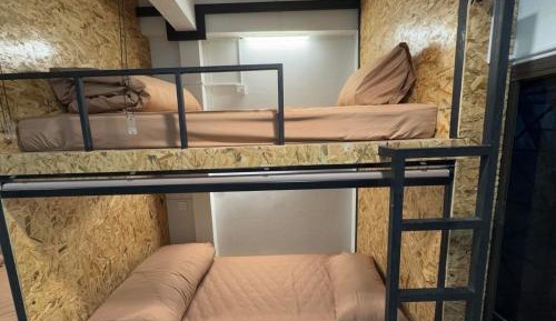 Bed in 8-Bed Mixed Dormitory Room